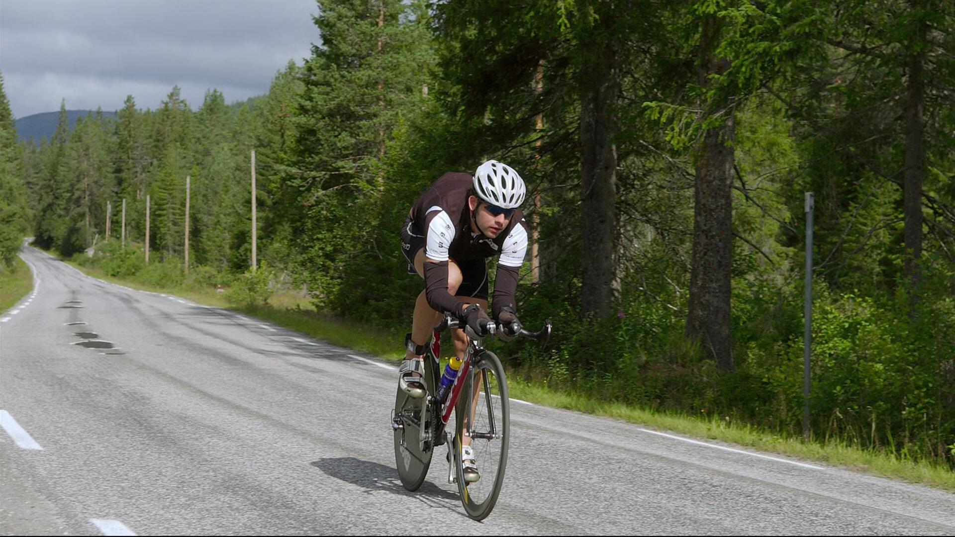 C罗压制级发挥，奥地利淘汰冰岛，当传奇仍在，新章已启