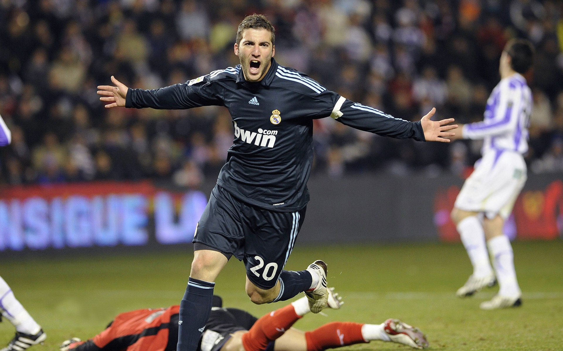 卡瓦哈尔节奏完全掌控，皇马用一场降维打击宣告对里昂的永恒制霸